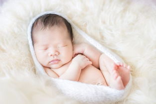 新生宝宝脐带应该如何护理
